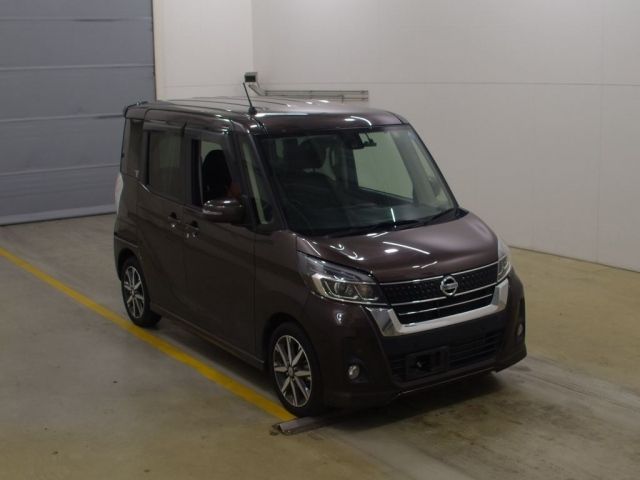 3056 Nissan Dayz roox B21A 2018 г. (NAA Tokyo)